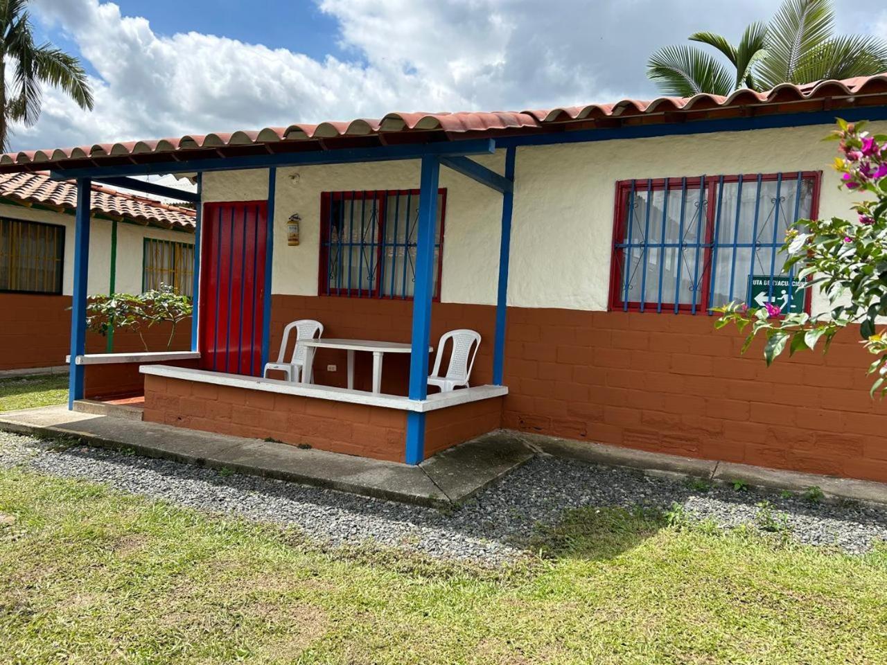 Hotel Campestre Manantial Del Quindio Montenegro Buitenkant foto